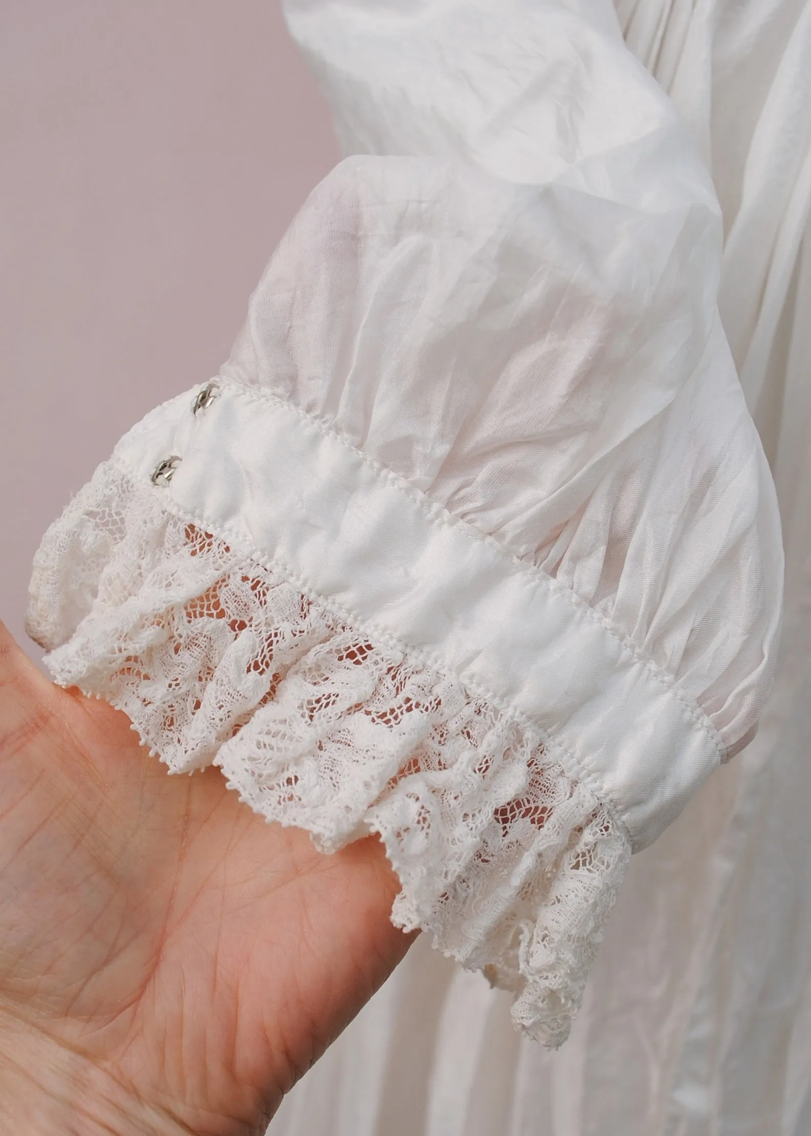 Stunning Vintage Pure White Feather-Weight Silk Peignoir Robe • Bridal Trousseau