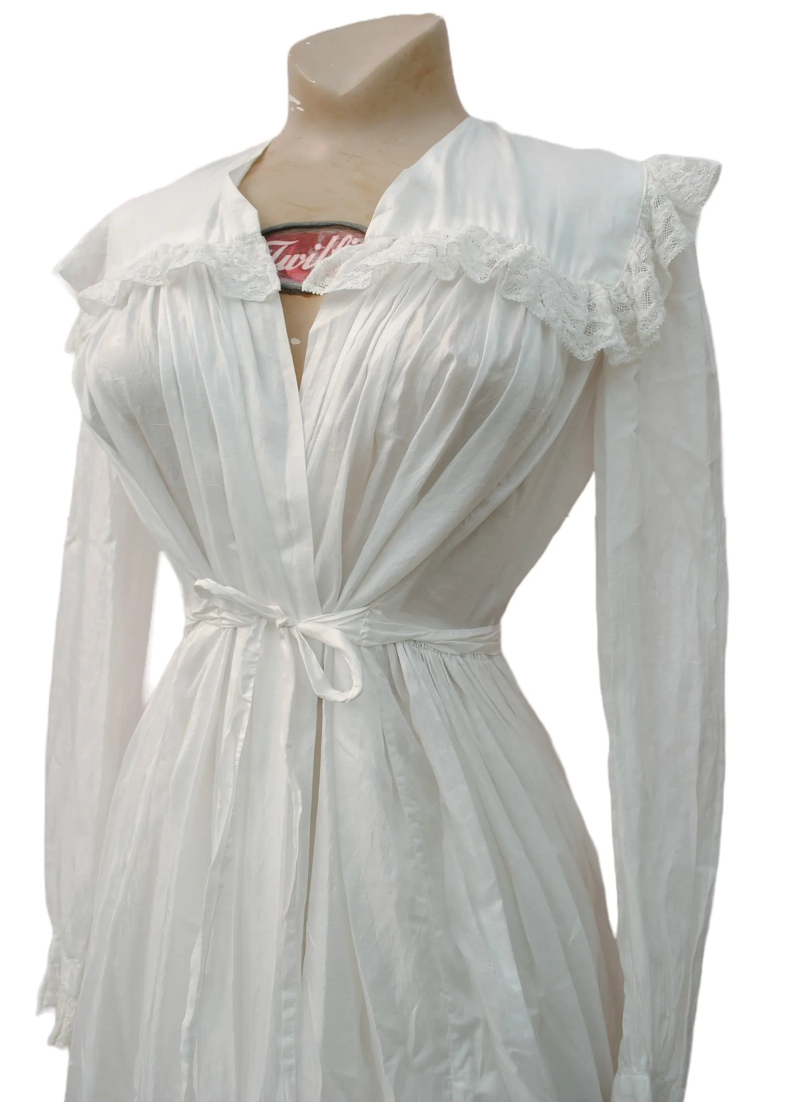 Stunning Vintage Pure White Feather-Weight Silk Peignoir Robe • Bridal Trousseau