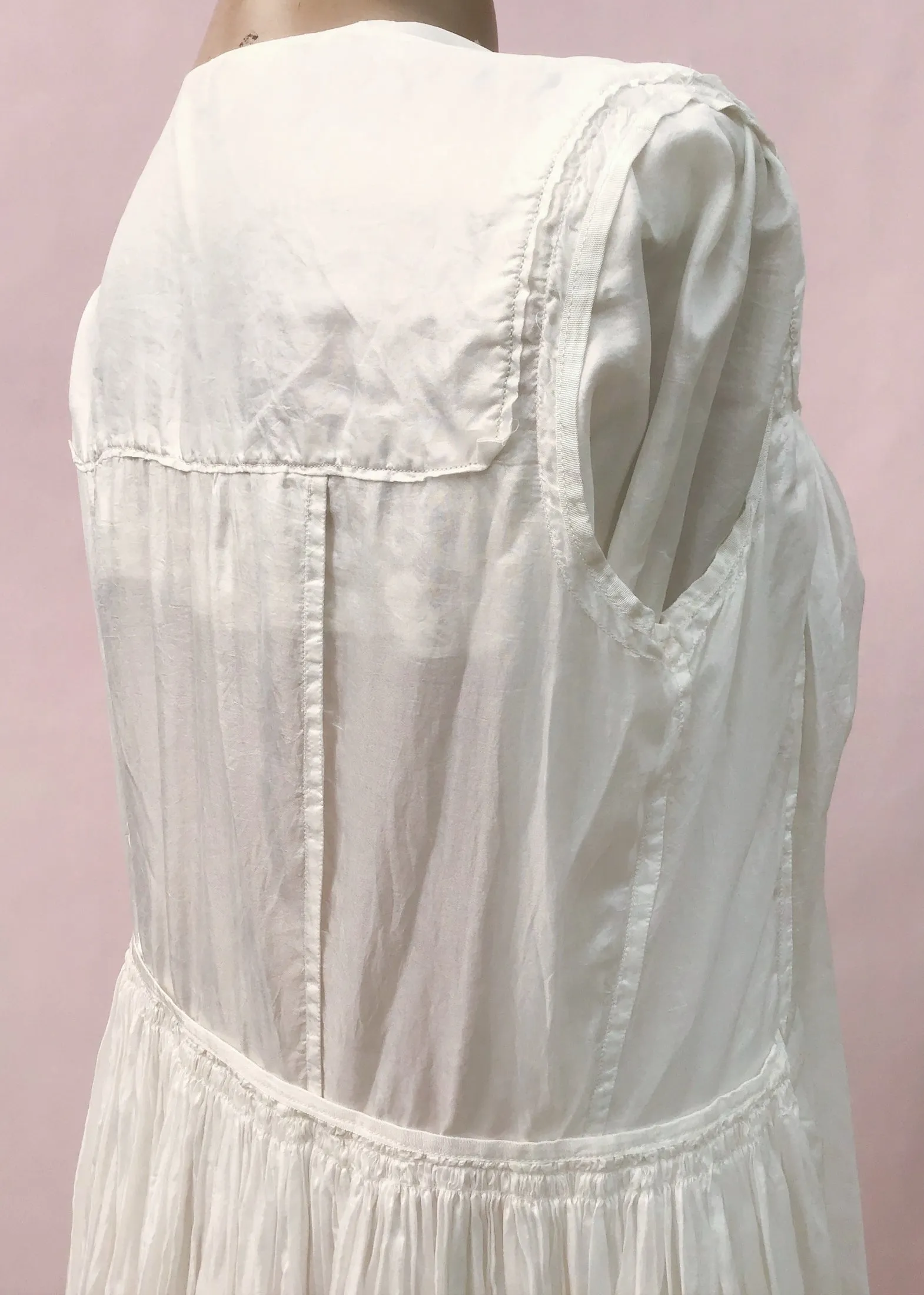 Stunning Vintage Pure White Feather-Weight Silk Peignoir Robe • Bridal Trousseau